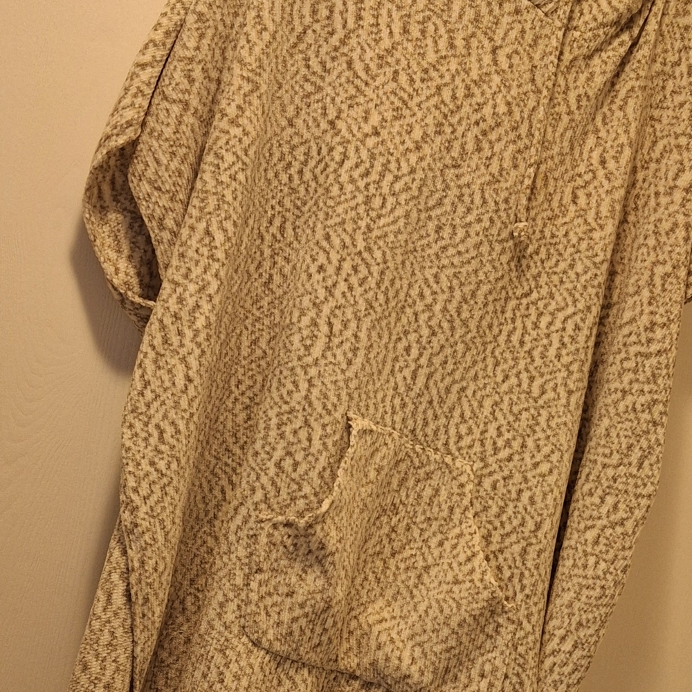 Cozy Beige Patterned Hoodie